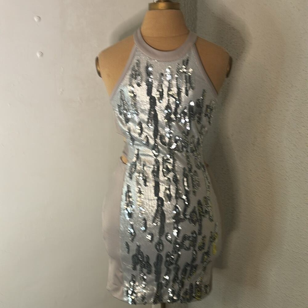 BEBE Silver Sequin Textured Halter Open Cutout Back Top Dress Cocktail FLAWS NYE